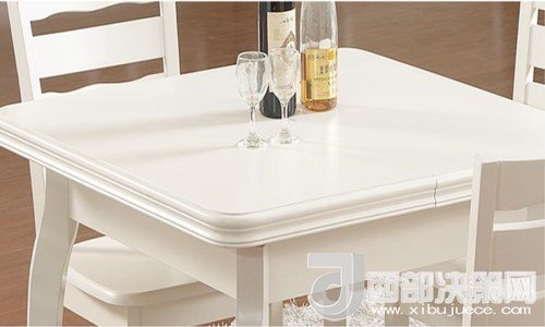 喜歡白色餐桌 但椅子該如何搭配？