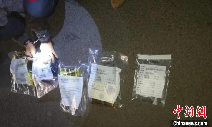 圖為云南警方查獲的毒品?！≡颇鲜」矎d供圖 攝