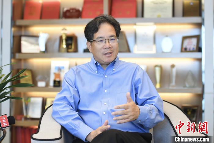 全國人大代表建議逐步禁止產(chǎn)、銷電子煙