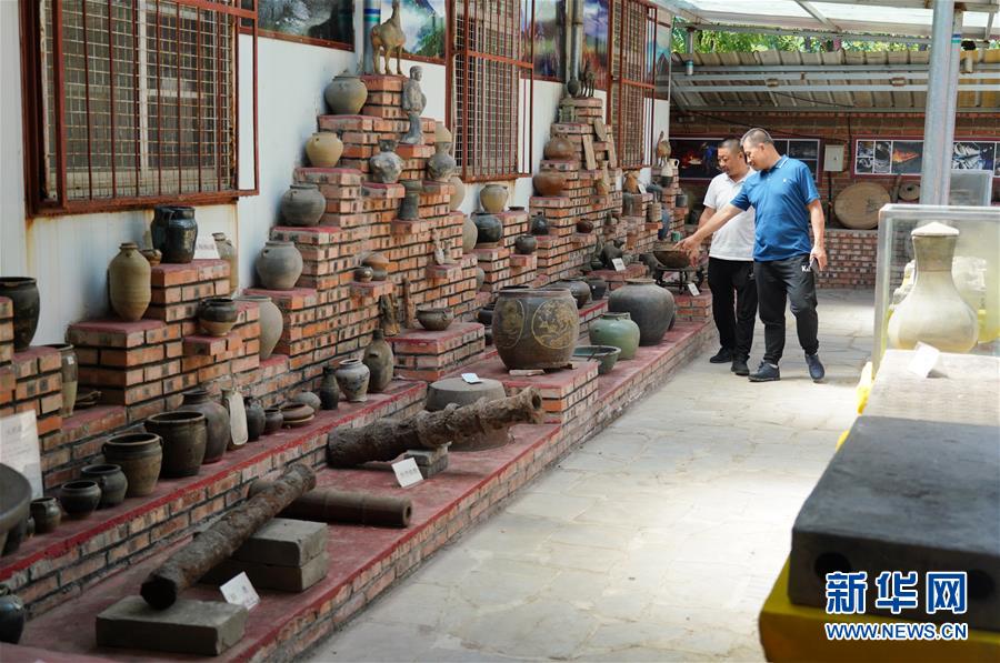 （新華全媒頭條·走向我們的小康生活·圖文互動(dòng)）（9）長(zhǎng)城腳下，小康村串成“珍珠鏈”