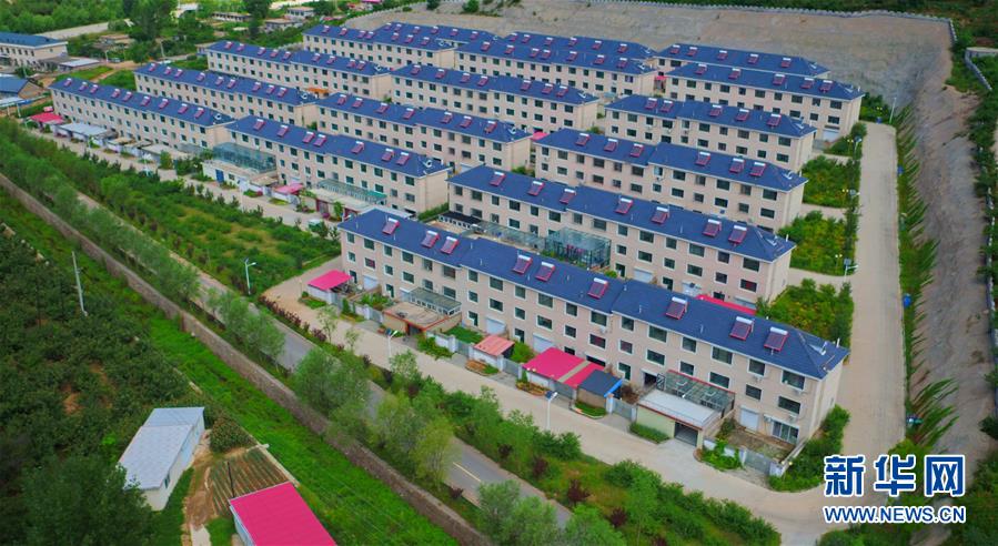 （新華全媒頭條·走向我們的小康生活·圖文互動(dòng)）（12）長(zhǎng)城腳下，小康村串成“珍珠鏈”