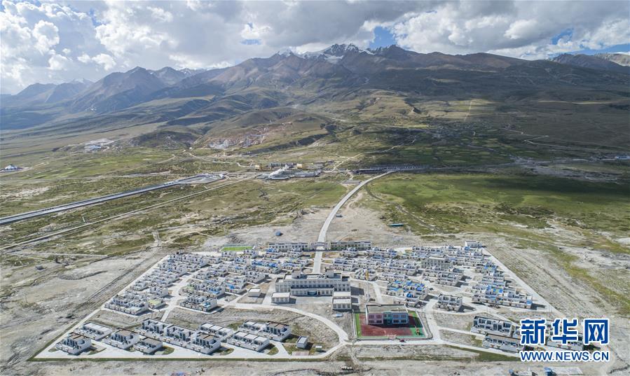 （新華全媒頭條·走向我們的小康生活·圖文互動(dòng)）（1）扎西德勒，我們的新家園——西藏易地扶貧搬遷搬出幸福美好新生活