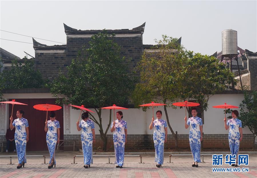 (全面建成小康社會“百城千縣萬村調(diào)研行”·圖文互動(dòng))(2)革命老區(qū)里的扶貧新事——江西吉安市提升脫貧成色見聞