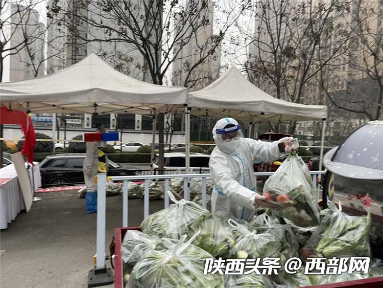 正在上傳... 2dbcb5c65c230f4dbc956284baec5ed5.jpg